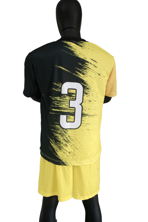 Jogo de Uniforme Completo 19+1 - Amarelo com Preto - Image 3