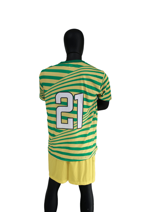 Jogo de Uniforme Completo 19+1 - Verde com Amarelo - Image 3