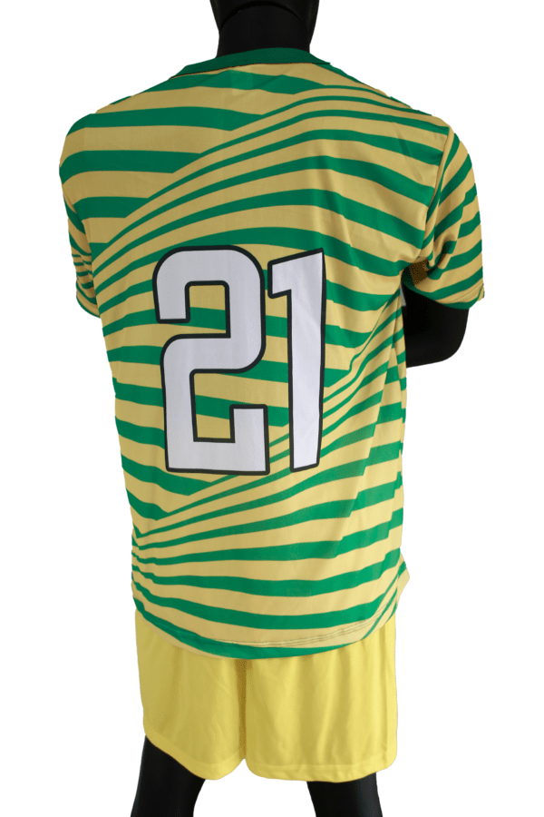 Jogo de Uniforme Completo 19+1 - Verde com Amarelo - Image 2